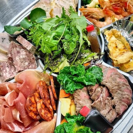 テイクアウト 特製オードブル 4人前 13200円(税込)