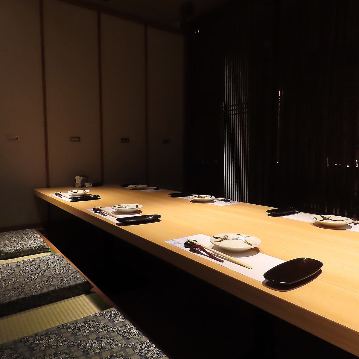 ご宴会は最大30名様までご利用可能な完全個室がございます。