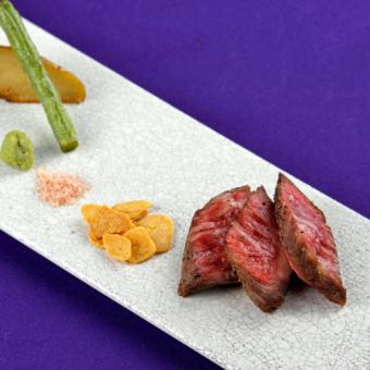 二月的懷石料理套餐(11道菜)+ 110分鐘暢飲 = 8,500日圓