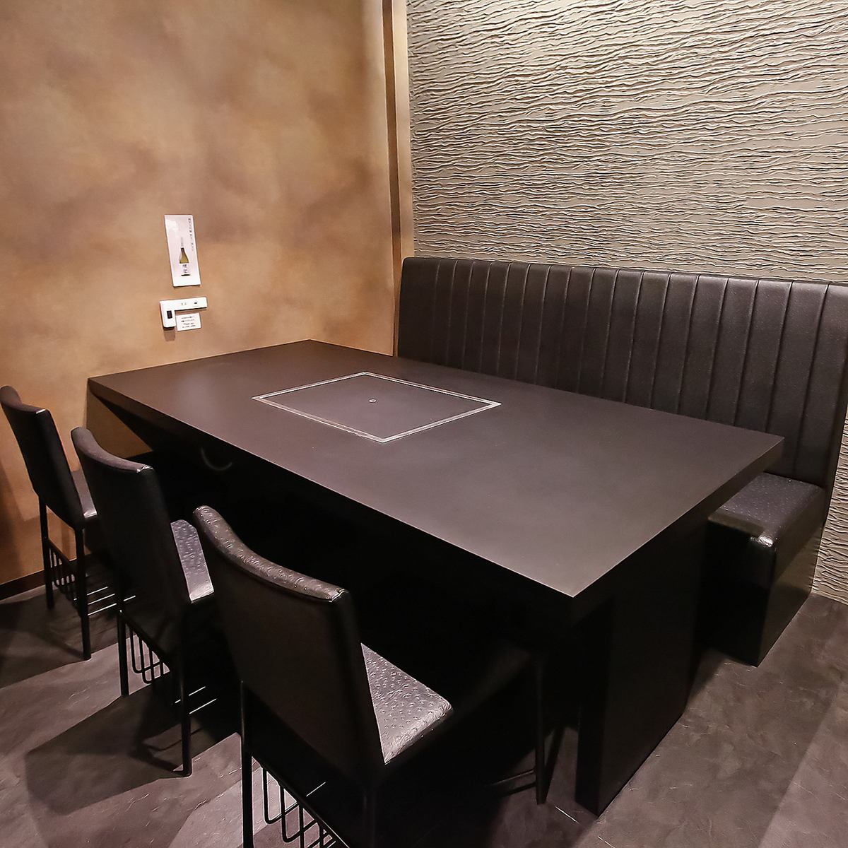 静寂と上質に包まれる大人の完全個室