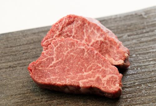 【特別な日にふさわしい逸品】国産牛シャトーブリアン200g 11,000円(税込)