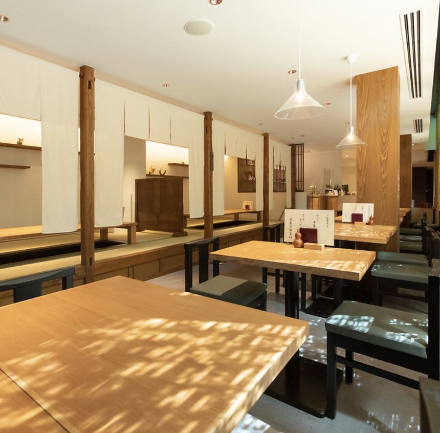 Enjoy authentic soba in a calm space where you can feel the warmth of wood ♪
