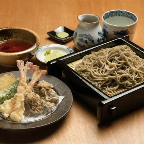 Live prawns and vegetable tempura