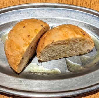 1 round bread