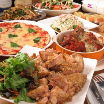 【仅限周日至周四】主菜是千叶县香草鸡♪ 轻食套餐包含8道菜，并可享受2小时无限畅饮，价格为4000日元