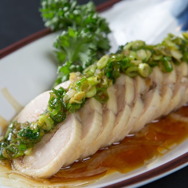 [Recommended!!] Steamed chicken 748 yen-