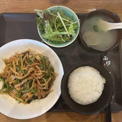 チンジャオロース