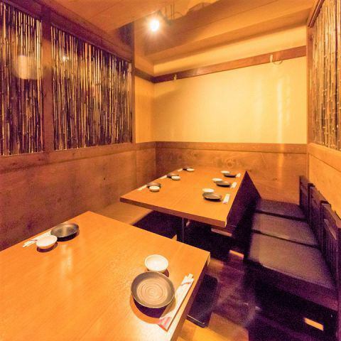 12名～20名様用完全個室。好きなお酒とともにお楽しみください。