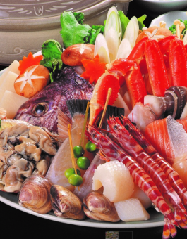 [Nabe set course] 6 dishes including fresh fish and selected vegetables, yose-nabe, sushi, tempura, etc. 5,258 yen (tax included)