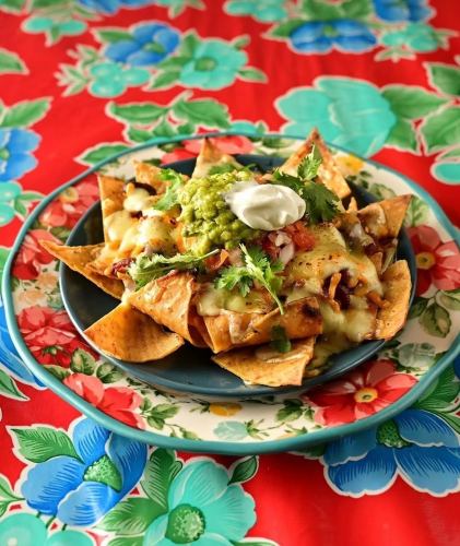 クラシックナチョス