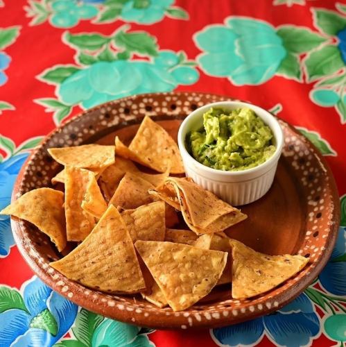 チップスワカモレ