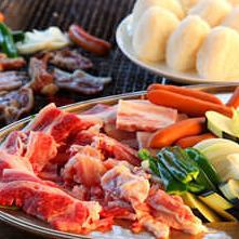【平日17:00から限定】夜の海辺でBBQ2時間飲み放題×シャンパン4,000円
