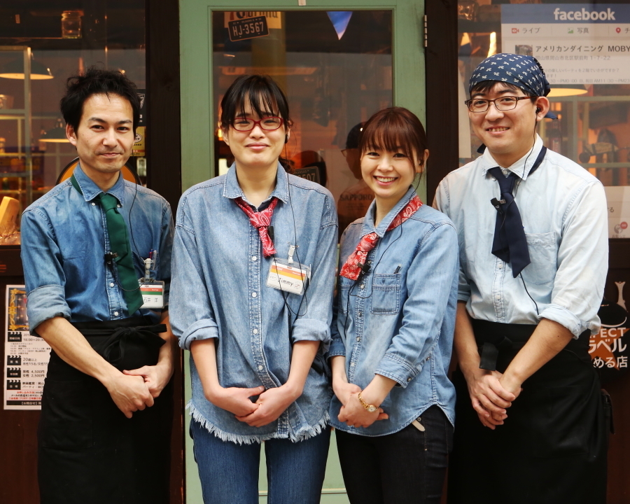 We are looking for friends to liven up with us ♪