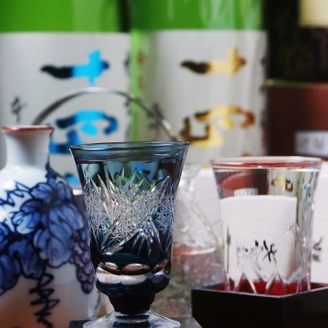 You can enjoy carefully selected Japanese sake ordered from all over the country and famous sake from various regions!!