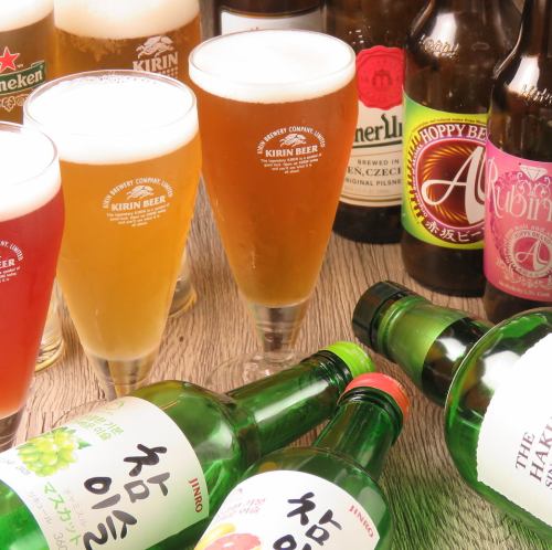 Beers from around the world are very popular☆