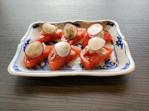 トマトと豆腐・カッテージチーズのカプレーゼ風 緑茶オイル