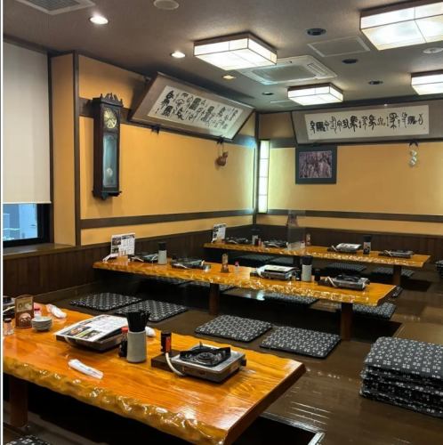 ゆったり過ごせるお座敷席