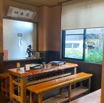 【窓際の半個室テーブル席4名様～16名様まで】ご宴会にもおススメです。詳細はお店にお問い合わせください。