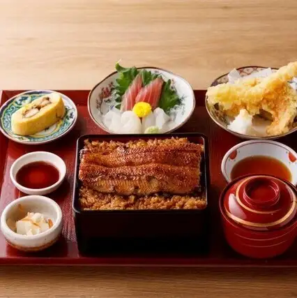 贅沢三点盛り御膳 (うまき/刺身/天ぷら)