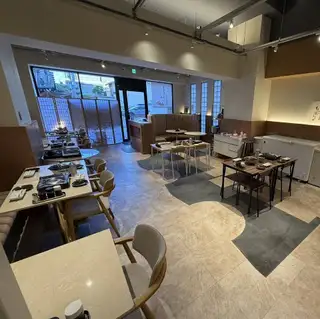 可以连通以容纳大型团体。
