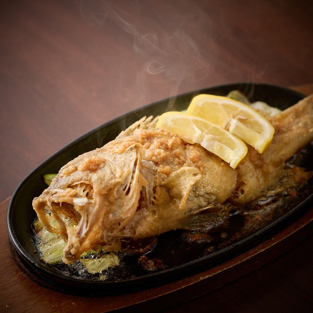 ちゃんぷるーやミーバイのバター焼きなど沖縄料理も豊富◎
