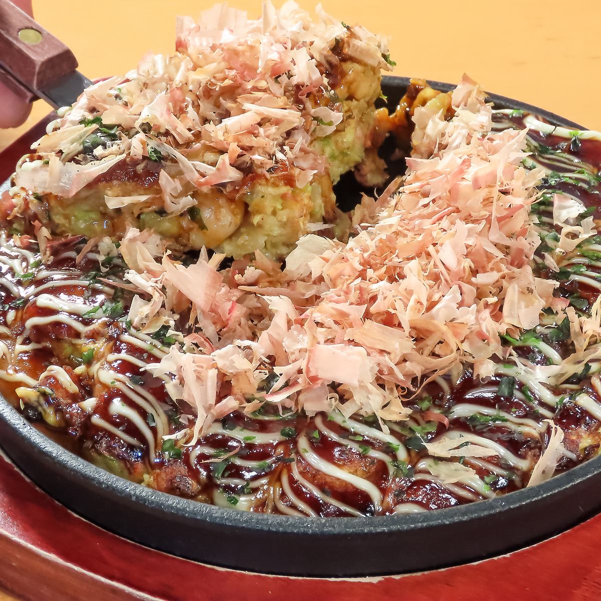 完全自家製出汁を使用したお好み焼きや逸品料理を多数ご用意♪