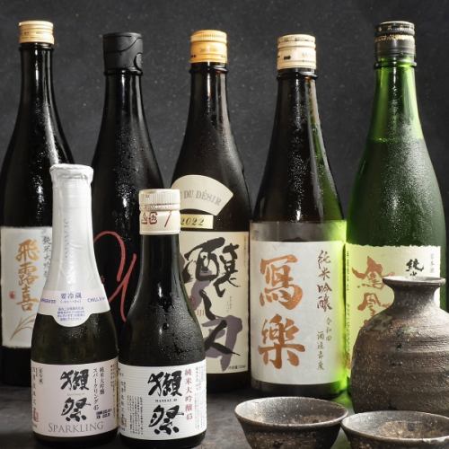 日本各地の銘柄地酒や焼酎も御用意しております◎ 当日の銘柄酒は店舗にてチェック♪