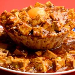 满满一碗辣麻婆豆腐饭