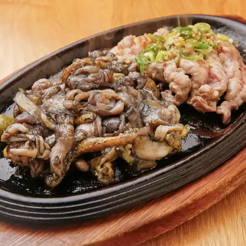 铁板三种本地鸡肉