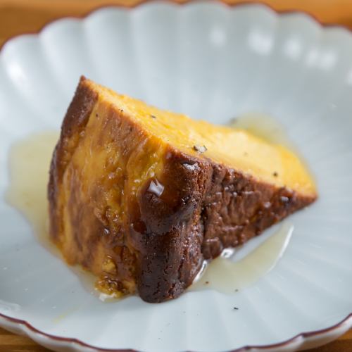 ゴルゴンゾーラのバスクチーズケーキ