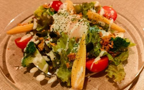 Warm Caesar salad (half size)
