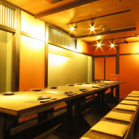 The table seats can be reserved for 15 people ~ OK! Up to 30 people.You can spend your time in a safe and secure space.