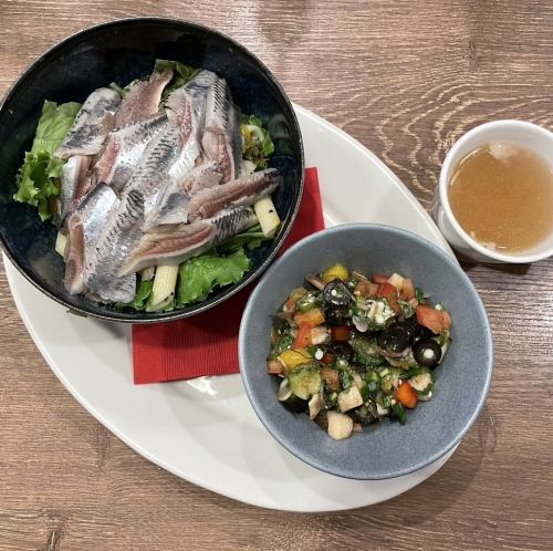 【季節のサラダランチ】イタリア風イワシのネバネバサラダボウル
