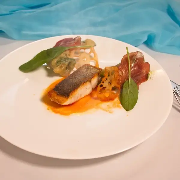 【限定１０食】スズキのソテー　万願寺唐辛子のフリット添え