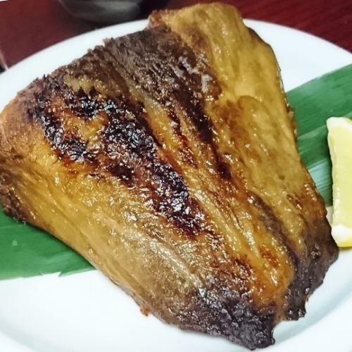 マグロ アゴ焼き