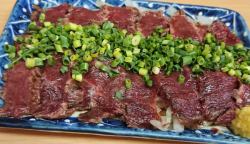 馬肉のタタキ