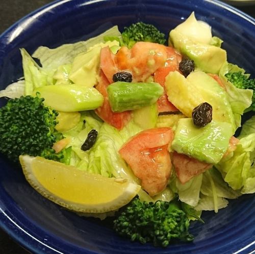 トマトアボカドサラダ