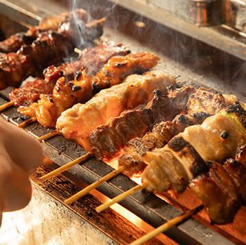 10年以上の経験を持つ料理人が手がけた串料理