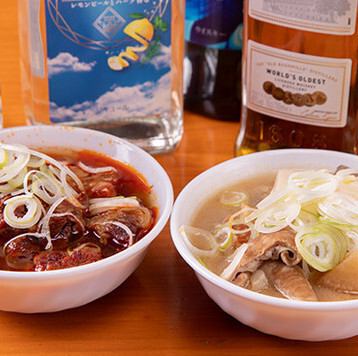 煮込み、揚げ物など一品料理も豊富にご用意♪