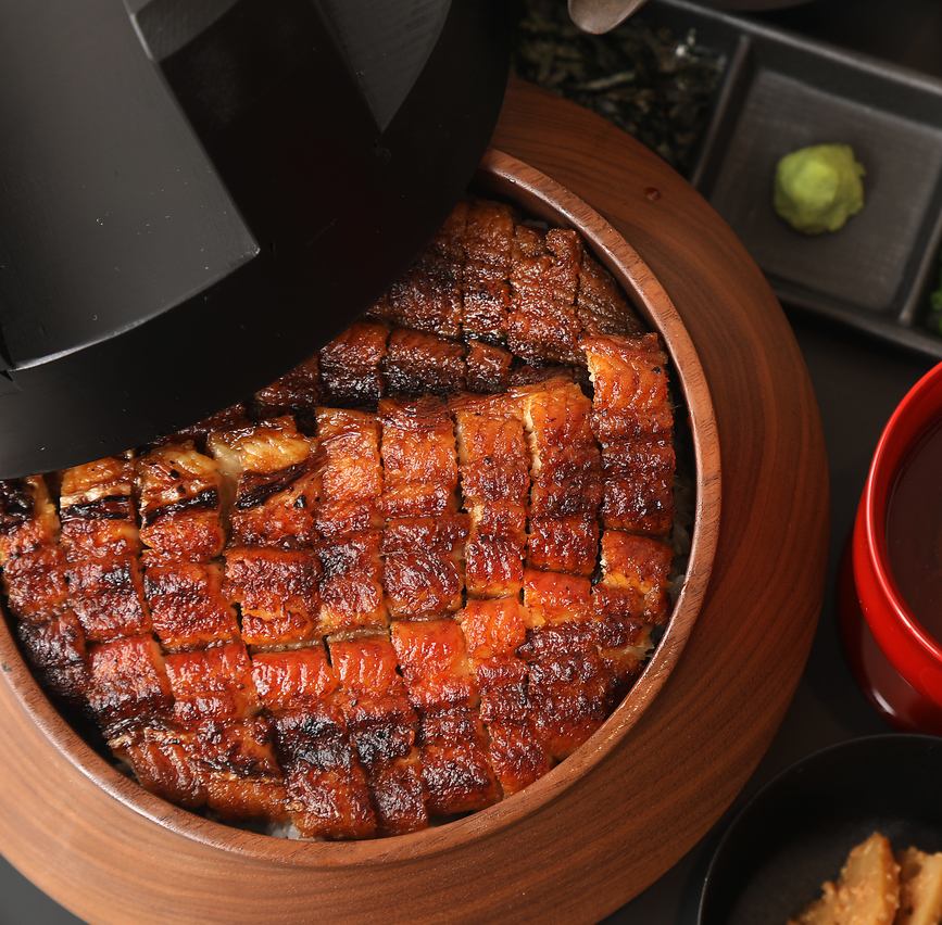 中庄本店の名物、ひつまぶしをぜひご賞味ください。