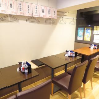 最大12名様の団体様のご利用も可能な席。テーブルをつなげて12名様まで対応可能水道橋、東京ドーム周辺で。会社の打ち上げやグループ宴会にもおすすめ。飲み放題コースと組み合わせてご利用ください。