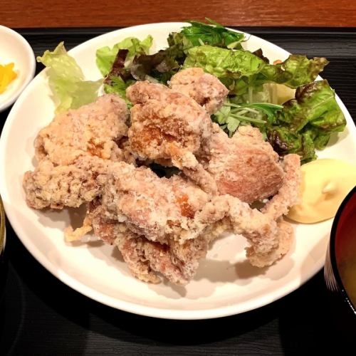 おやじの特製!鶏もも唐揚げ定食