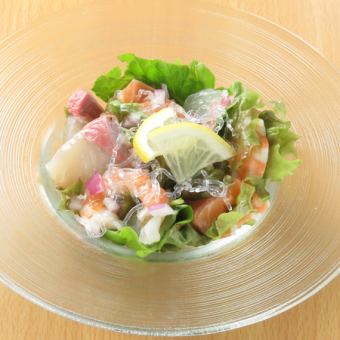 季節のお任せサラダ