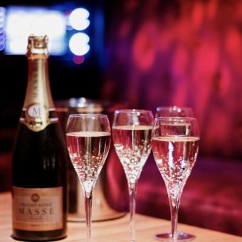 ☆個室プラン☆シャンパン、カラオケ設備付き