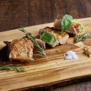 愛知県産　銘柄鶏 炭火焼ロースト