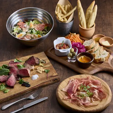 ☆Christmas Limited Plan (December 24th & 25th)☆ Luxurious course featuring charcoal-grilled Chita beef and prosciutto (with all-you-can-drink)