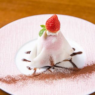 Strawberry Daifuku fondant chocolate