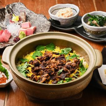  美酒佳肴コース【日本酒3種含む3ｈ飲み放題付】和牛すき煮の土鍋炊き込み御飯等全7品8,000円