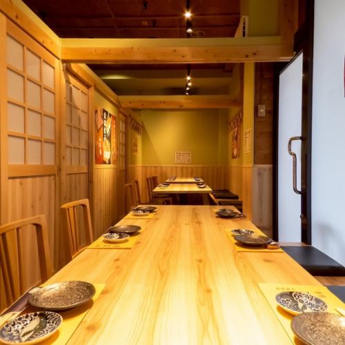 大小さまざまな個室あり!