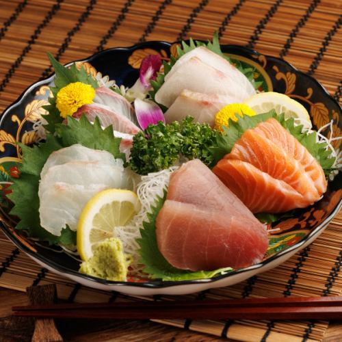 本日の鮮魚五点盛り合わせ